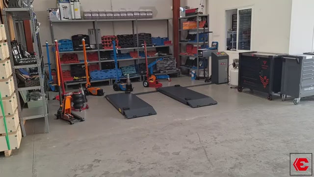 Sollevatore a forbice Everforce EVF3.5 Sblocco di sicurezza pneumatico. 3850€ compreso iva e spedizione